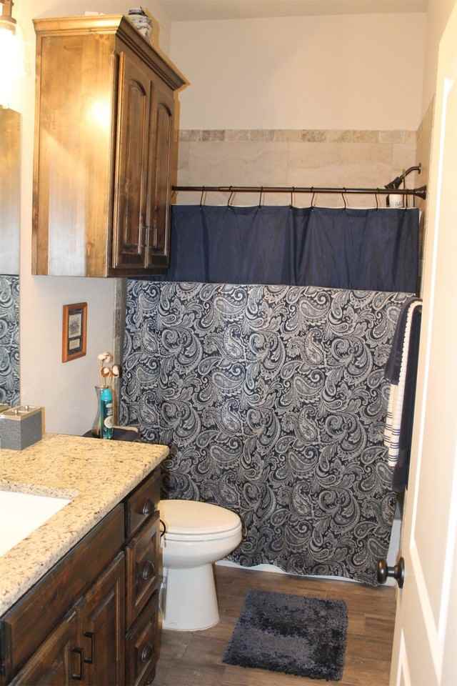 4011 Gallivant Dr - Photo 6 of 14