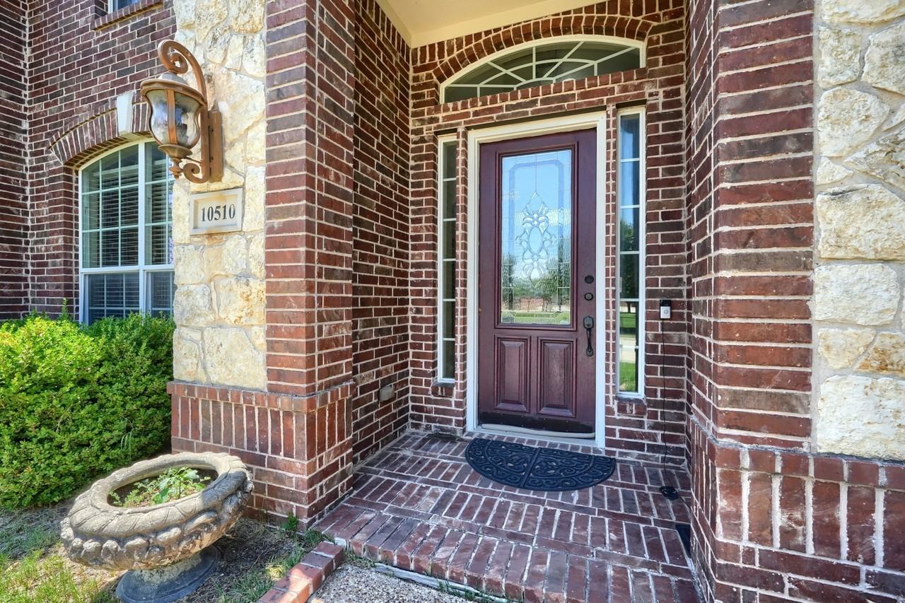 10510 Toffenham Dr - Photo 3 of 40