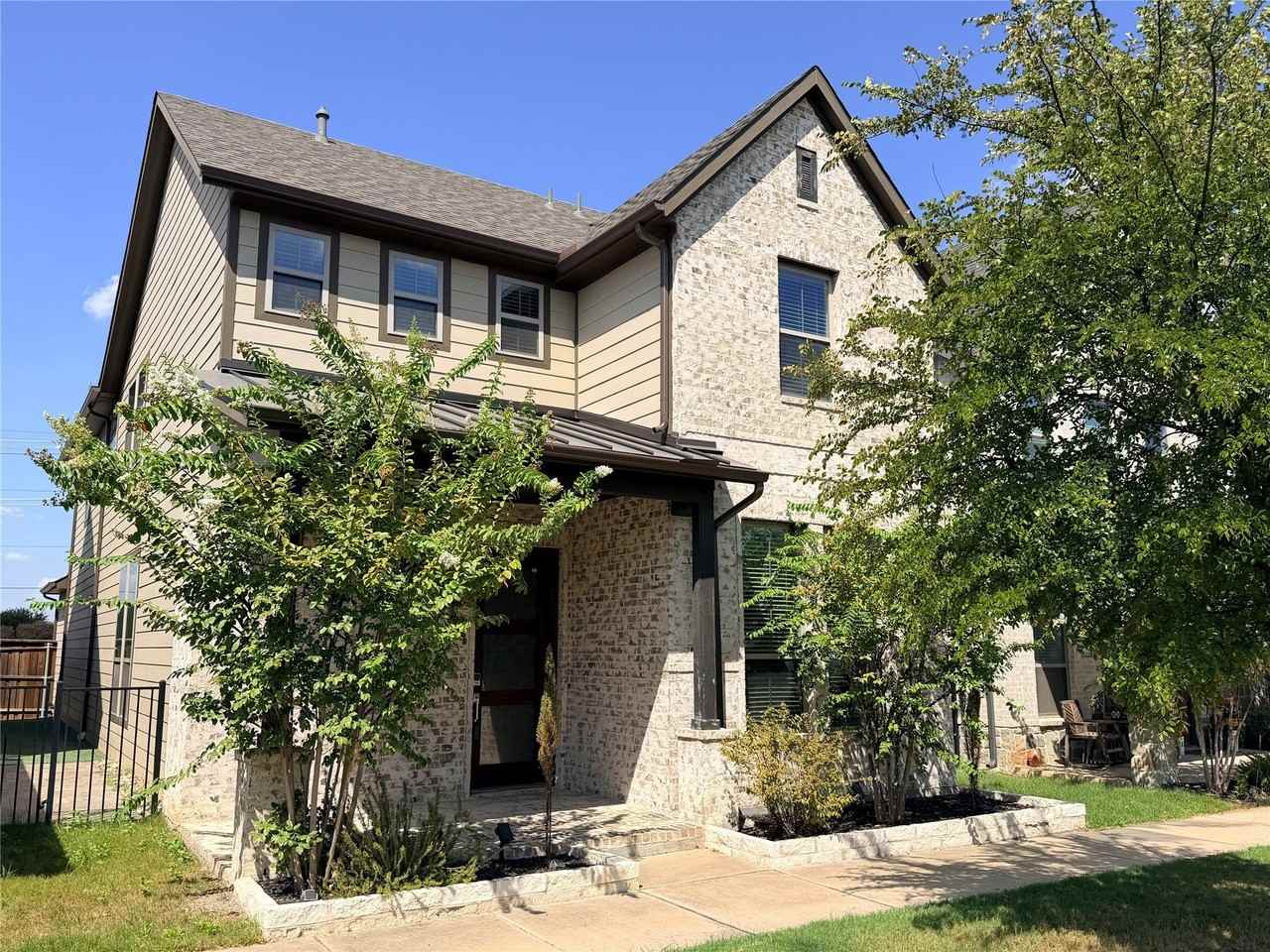 4271 Runway Mews - Photo 2 of 27