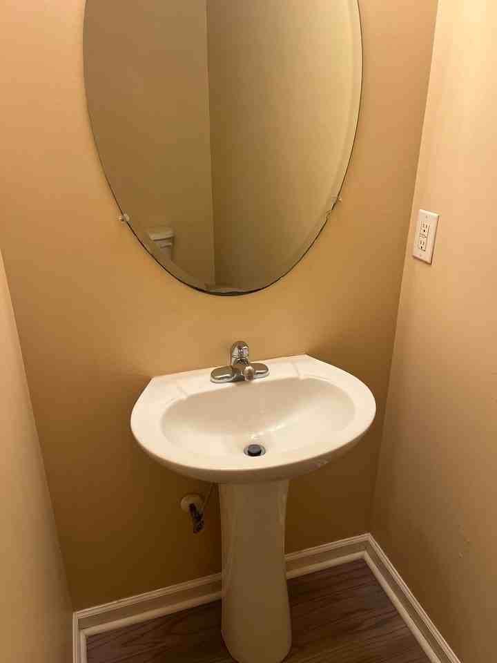 7983 Shadow Oak Dr - Photo 3 of 4