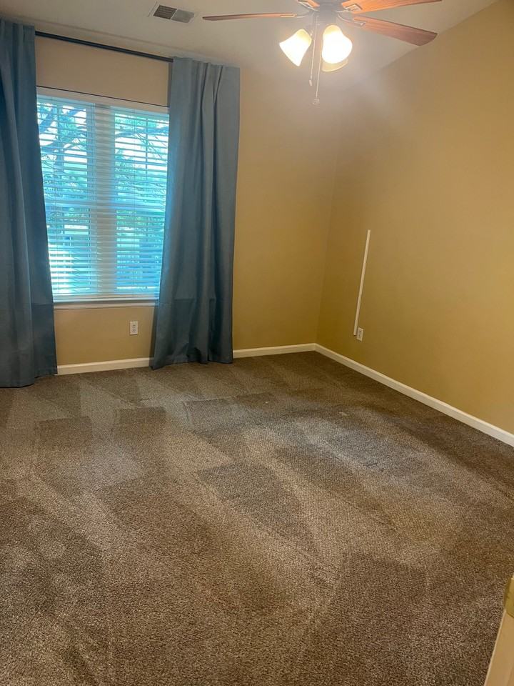 7983 Shadow Oak Dr - Photo 4 of 4