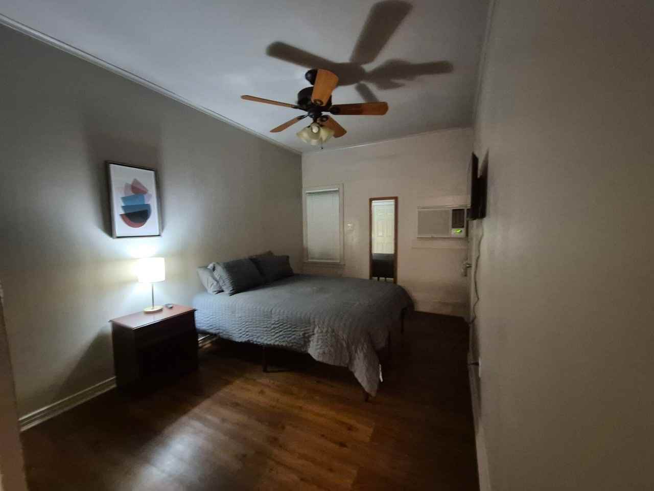 2379 Highland Ave - Photo 2 of 4