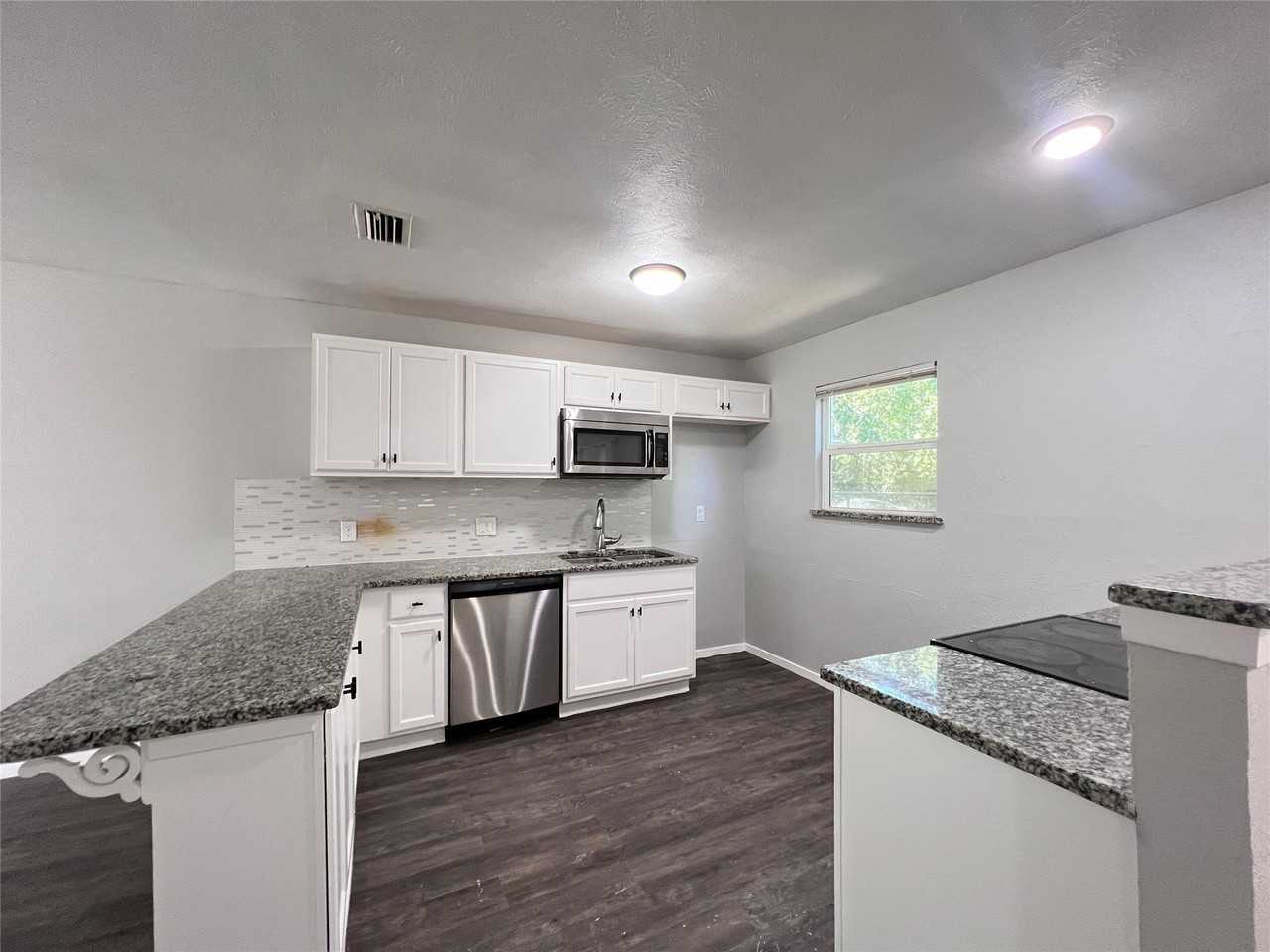 4114 Ladale Dr - Photo 2 of 5
