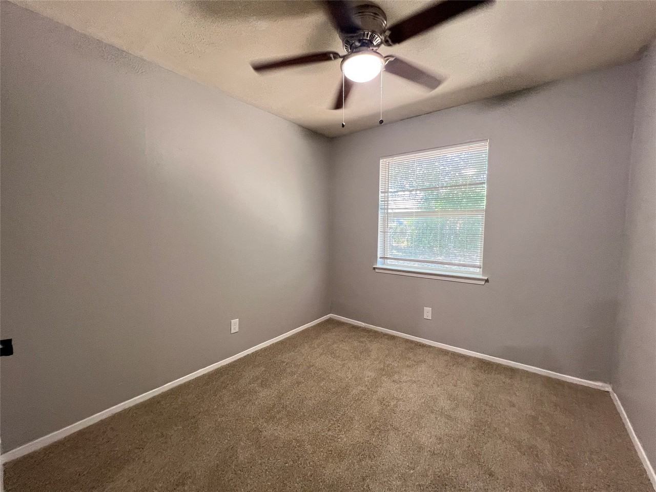 4114 Ladale Dr - Photo 4 of 5