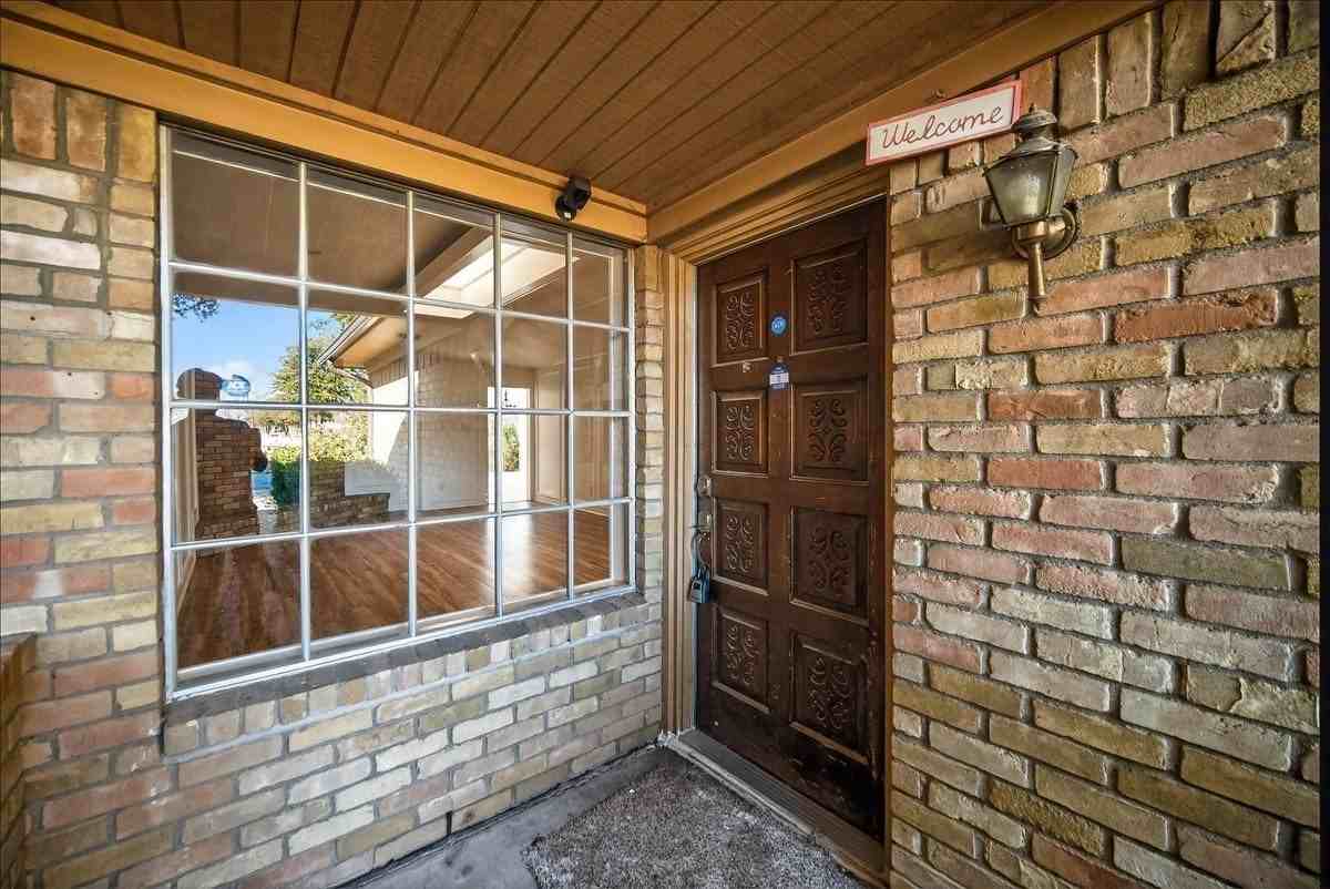 12629 Hornbeam Dr - Photo 3 of 31