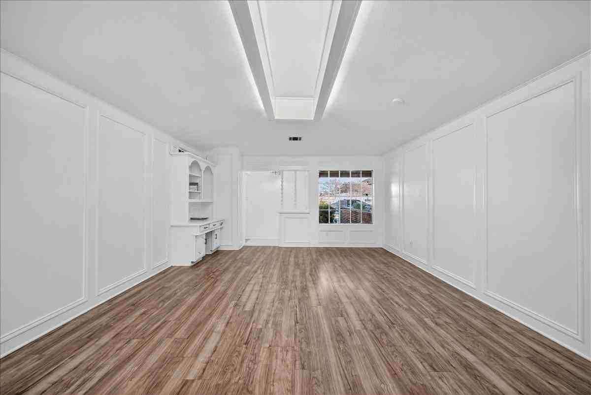 12629 Hornbeam Dr - Photo 7 of 31