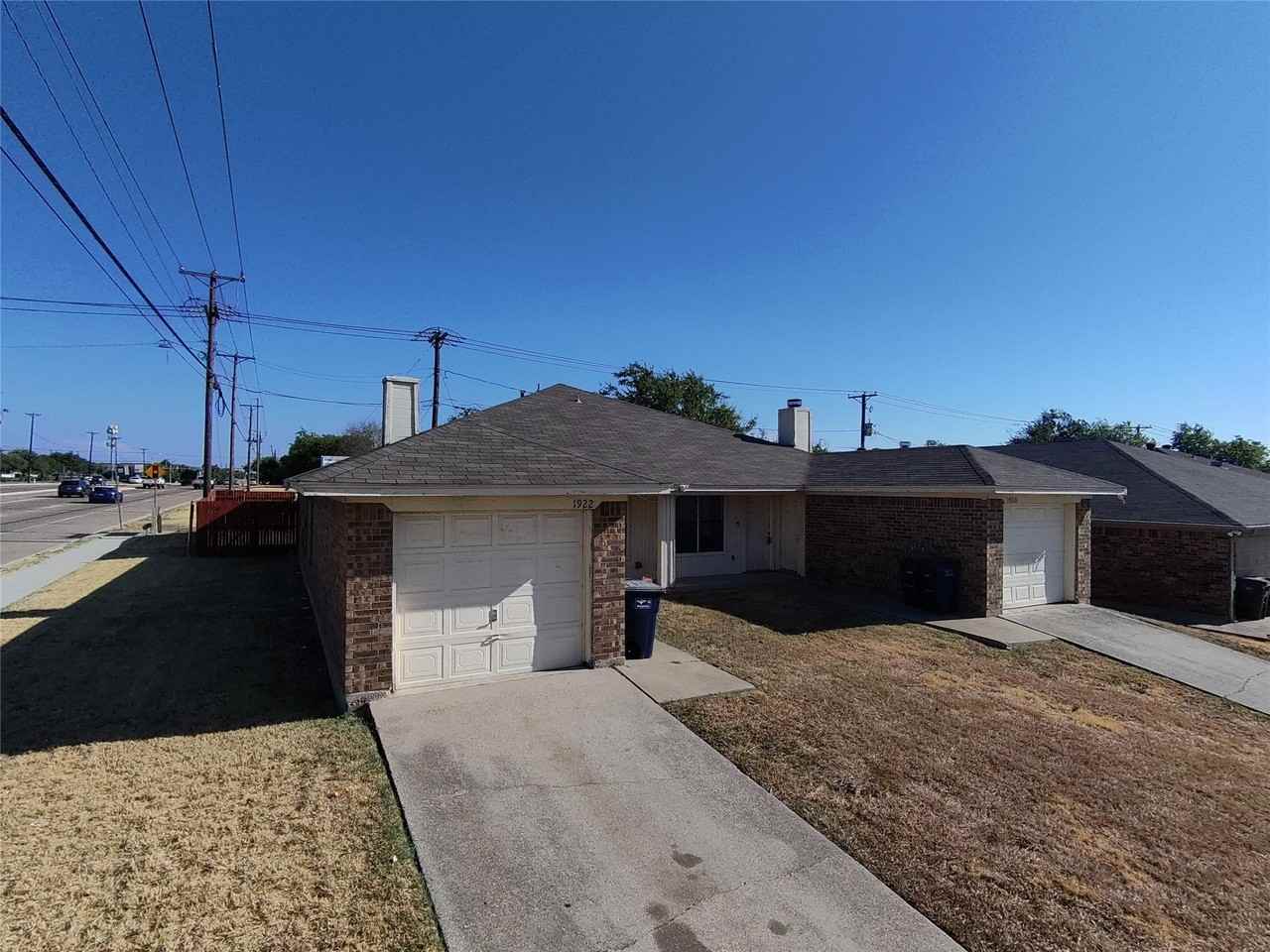 1922 San Rafael St - Photo 3 of 19