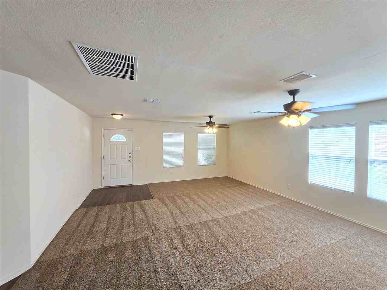 8108 Stowe Springs Ln - Photo 5 of 40