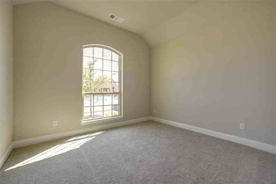 1500 Cherry Blossom Ln - Photo 4 of 32