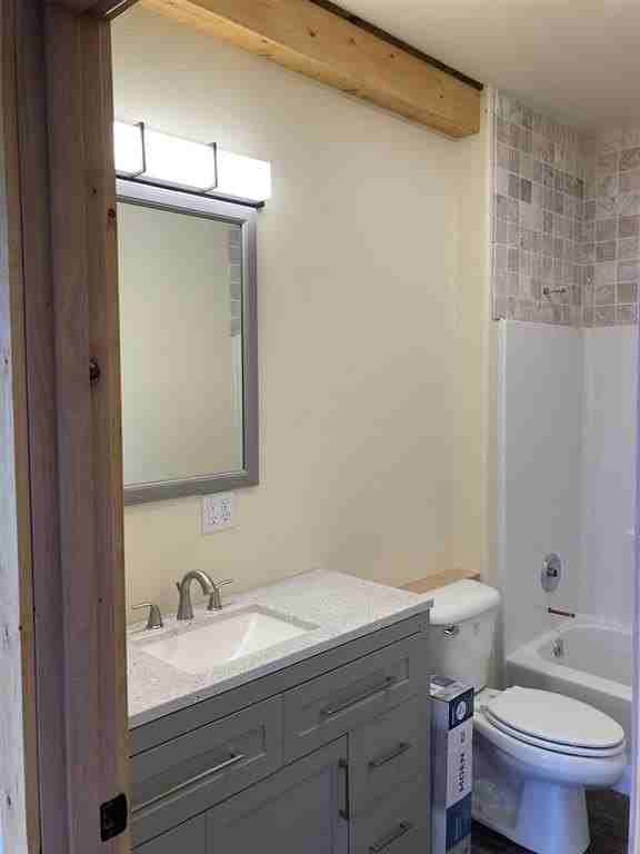28 Moonlite Dr - Photo 6 of 10