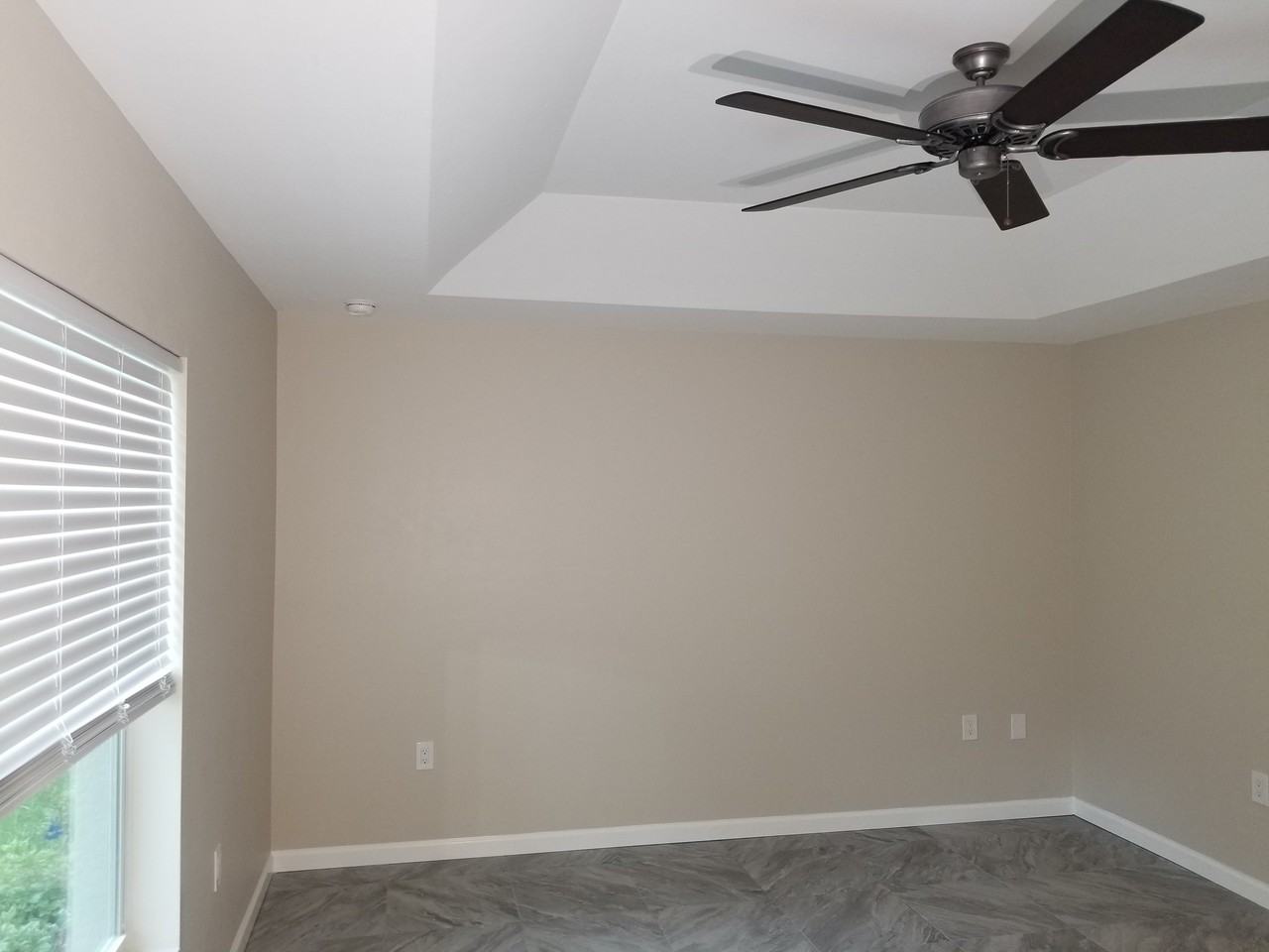 508 Se 7th Ave - Photo 3 of 12