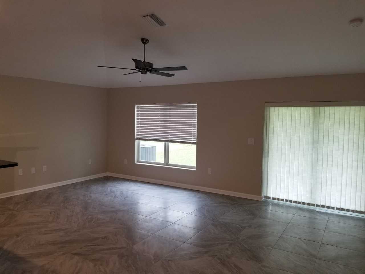508 Se 7th Ave - Photo 6 of 12
