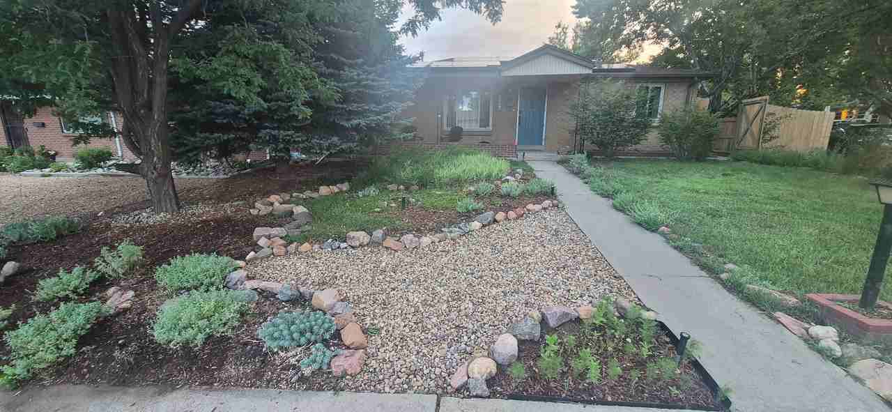 2095 Otis St