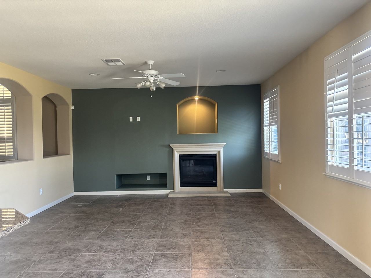 1527 Horizon Ln #1 - Photo 5 of 27