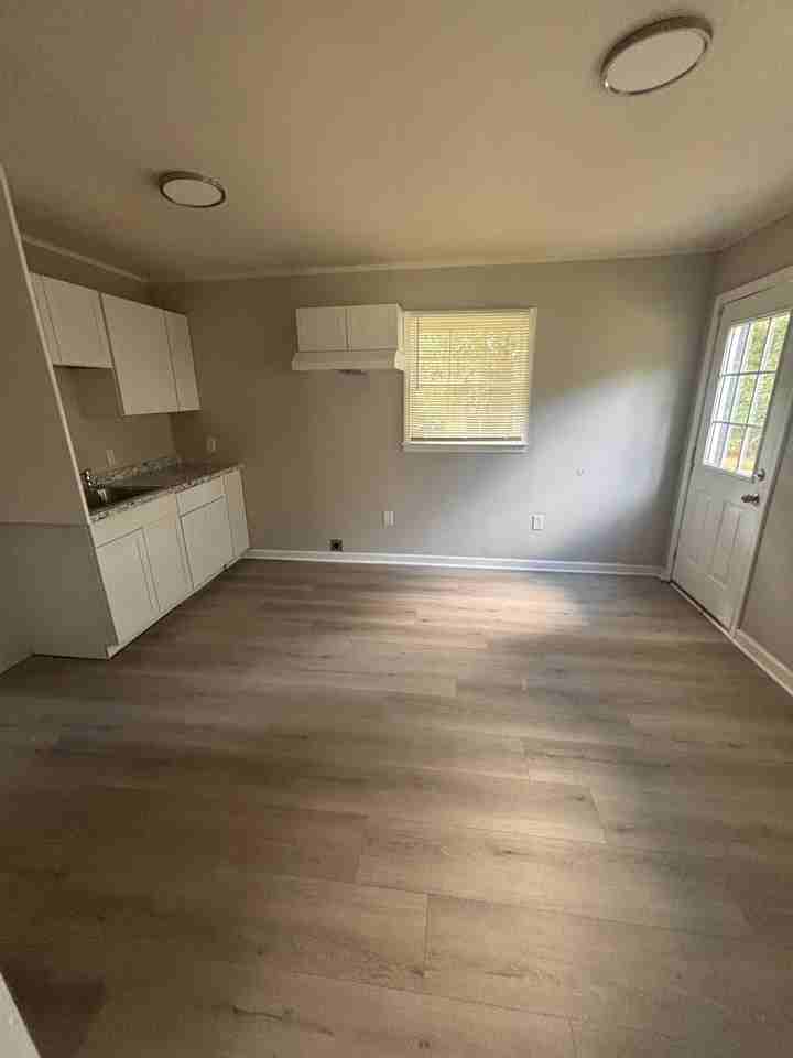25 Clearview Ave #1 - Photo 6 of 14