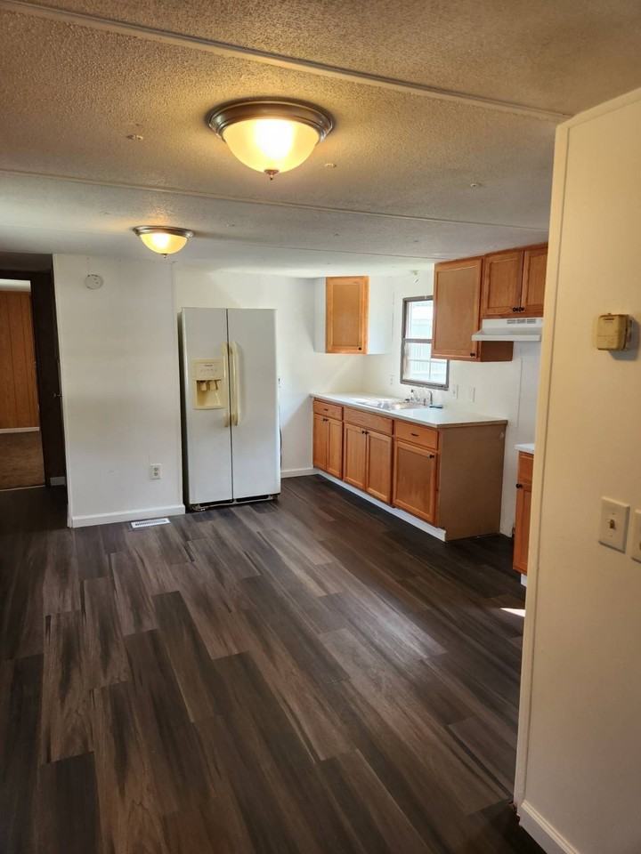 117 Grace Park Lane - Photo 2 of 13