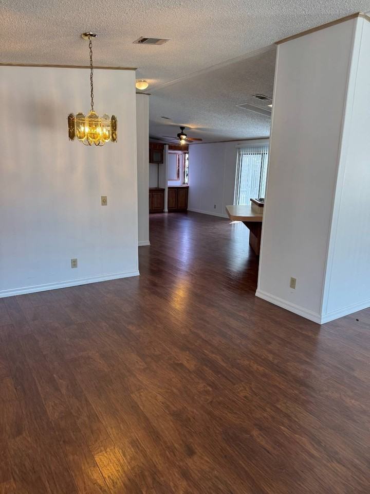 450 Country Oaks Dr - Photo 2 of 50