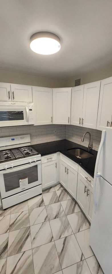 1020 Grand Concourse #23M - Photo 5 of 15