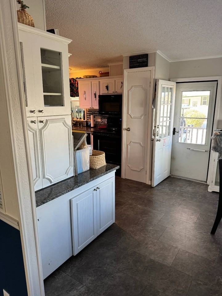 452 Don Tab Way - Photo 4 of 50