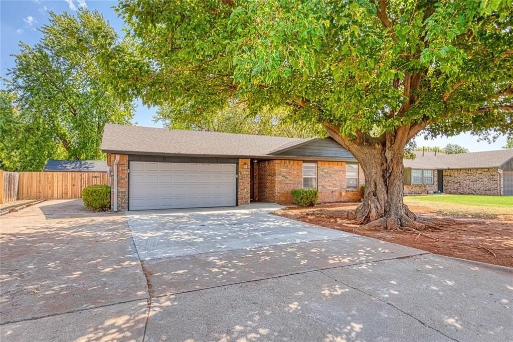 110 Peggy Dr - Photo 2 of 20