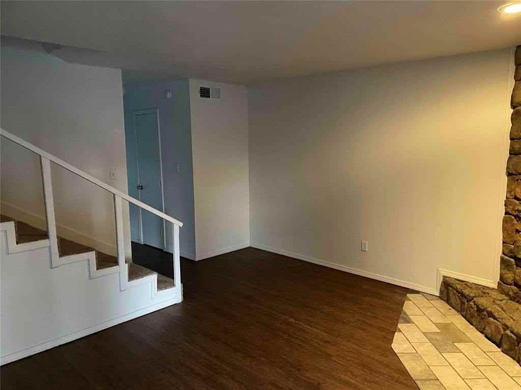 917 Acacia Cir - Photo 2 of 13
