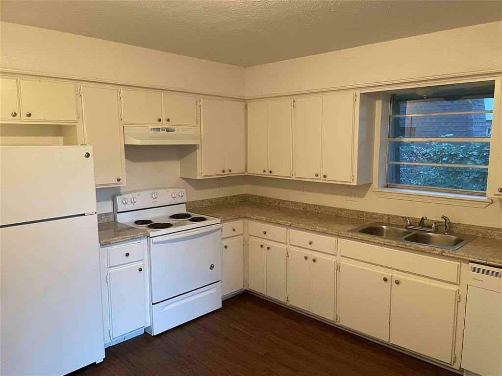 917 Acacia Cir - Photo 4 of 13