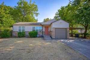 featured image of 7014 Nw 45th St