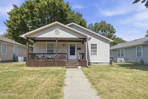 featured image of 803 E 10th St