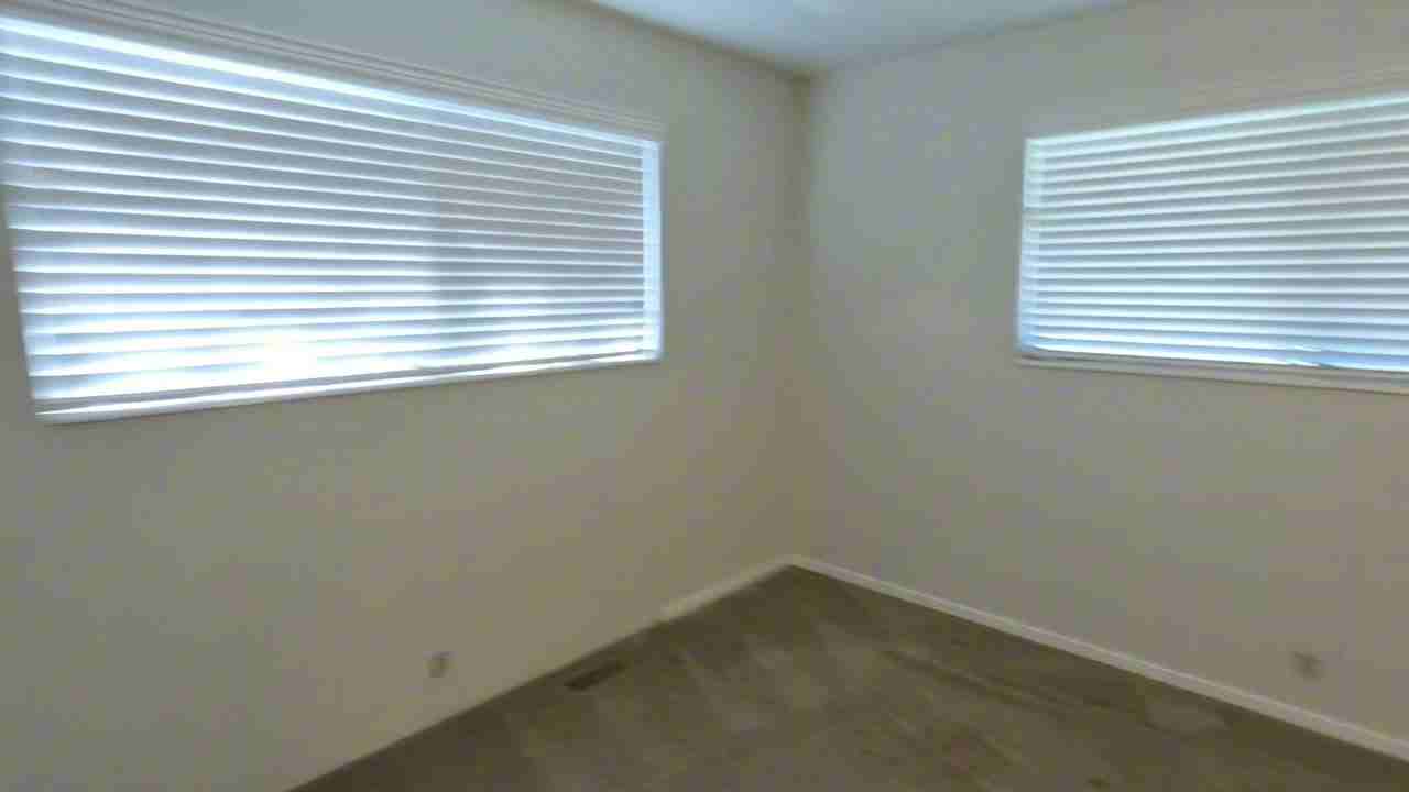 272 N State St - Photo 4 of 15