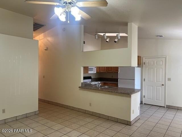 4801 N Viewpoint Dr #A - Photo 3 of 12