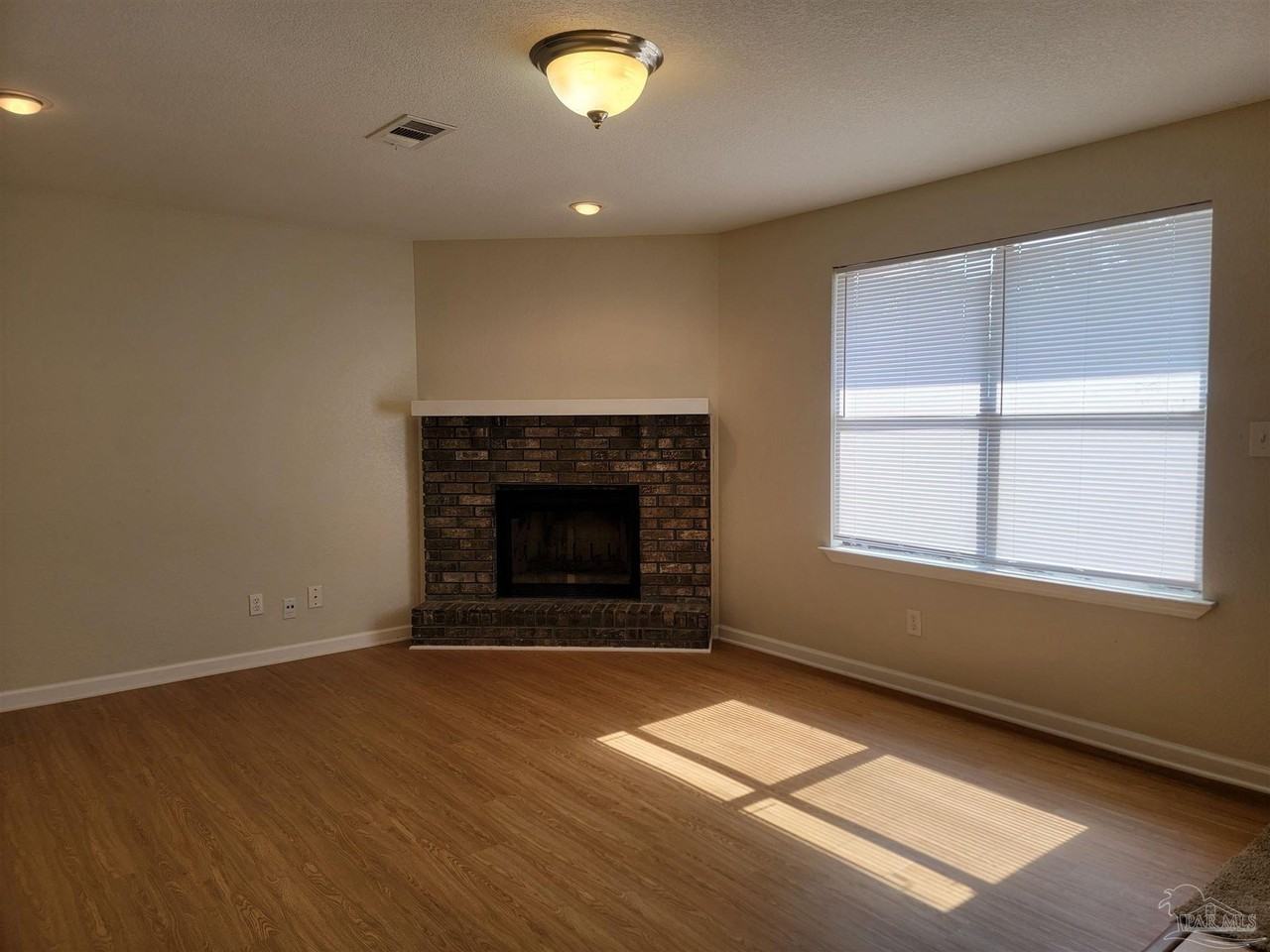 2301 W Michigan Ave #29 - Photo 3 of 12