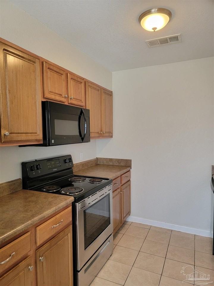 2301 W Michigan Ave #29 - Photo 6 of 12