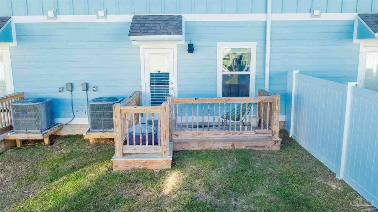 9530 Nature Creek Cir - Photo 6 of 38
