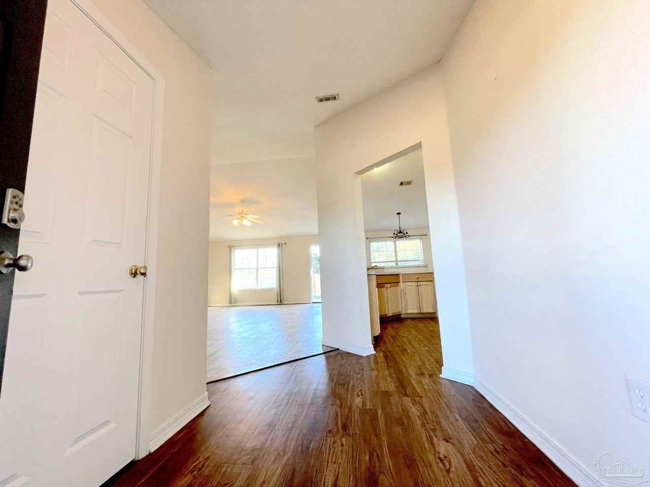 6007 Meursalt Rd - Photo 2 of 22