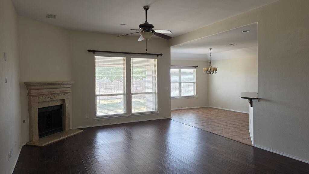 5719 San Saba Ave - Photo 2 of 11