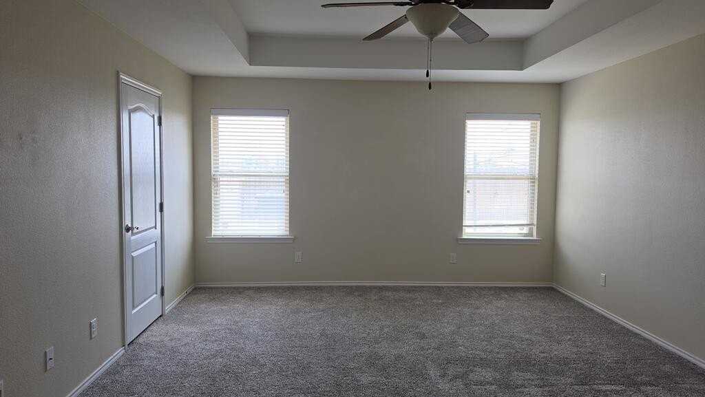 5719 San Saba Ave - Photo 6 of 11