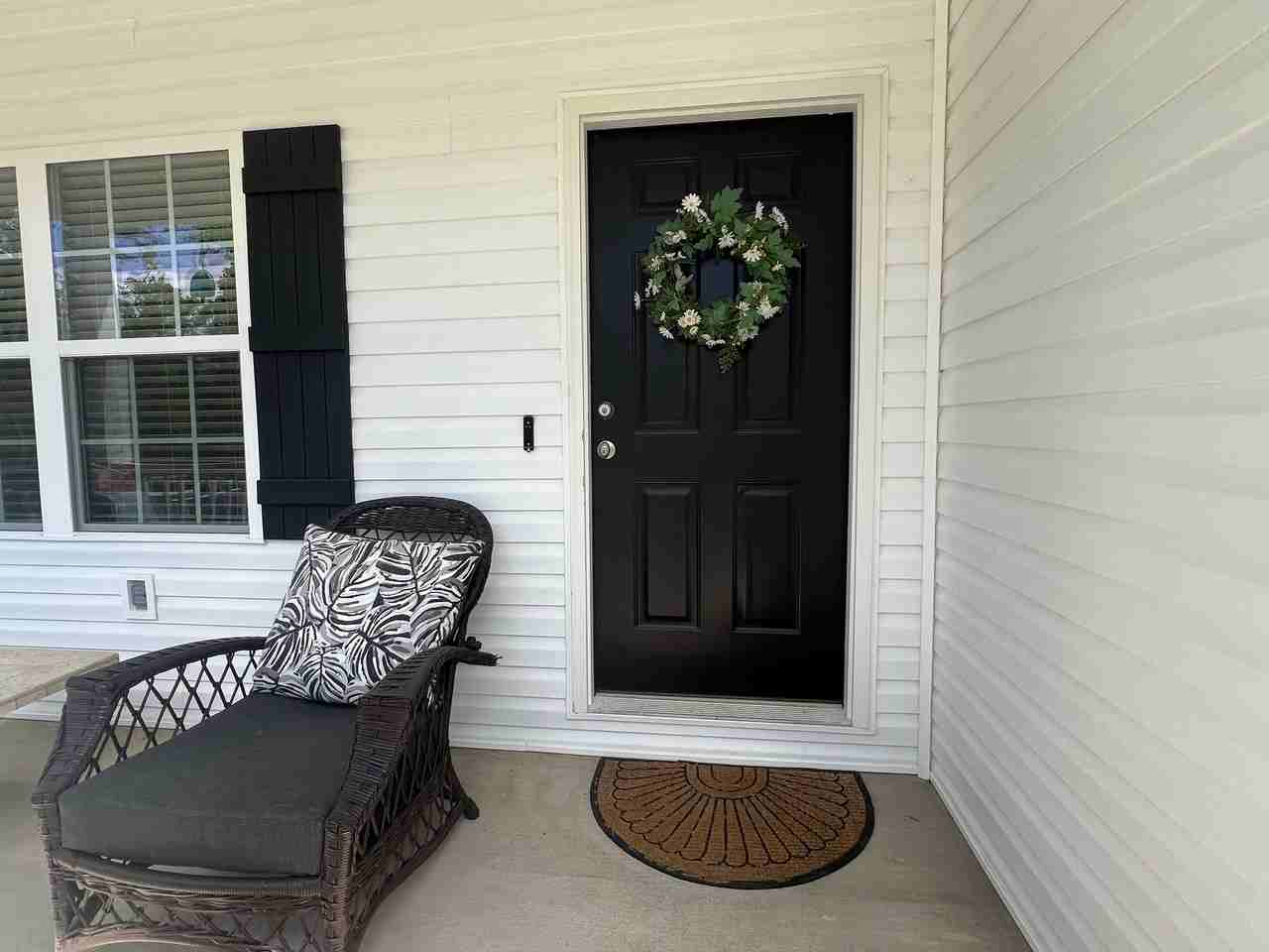 613 Pershing Dr - Photo 3 of 27