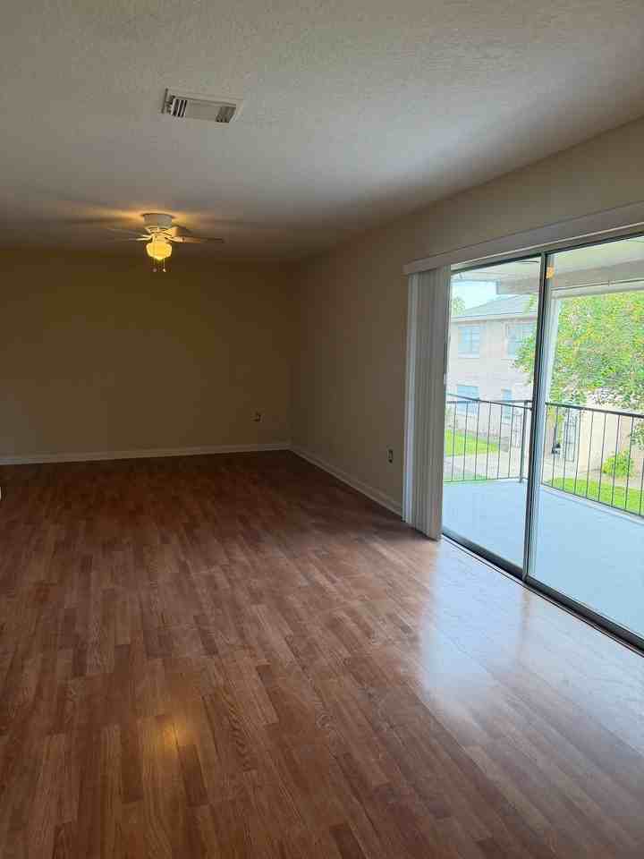 1171 Calle Del Rey #D - Photo 4 of 16