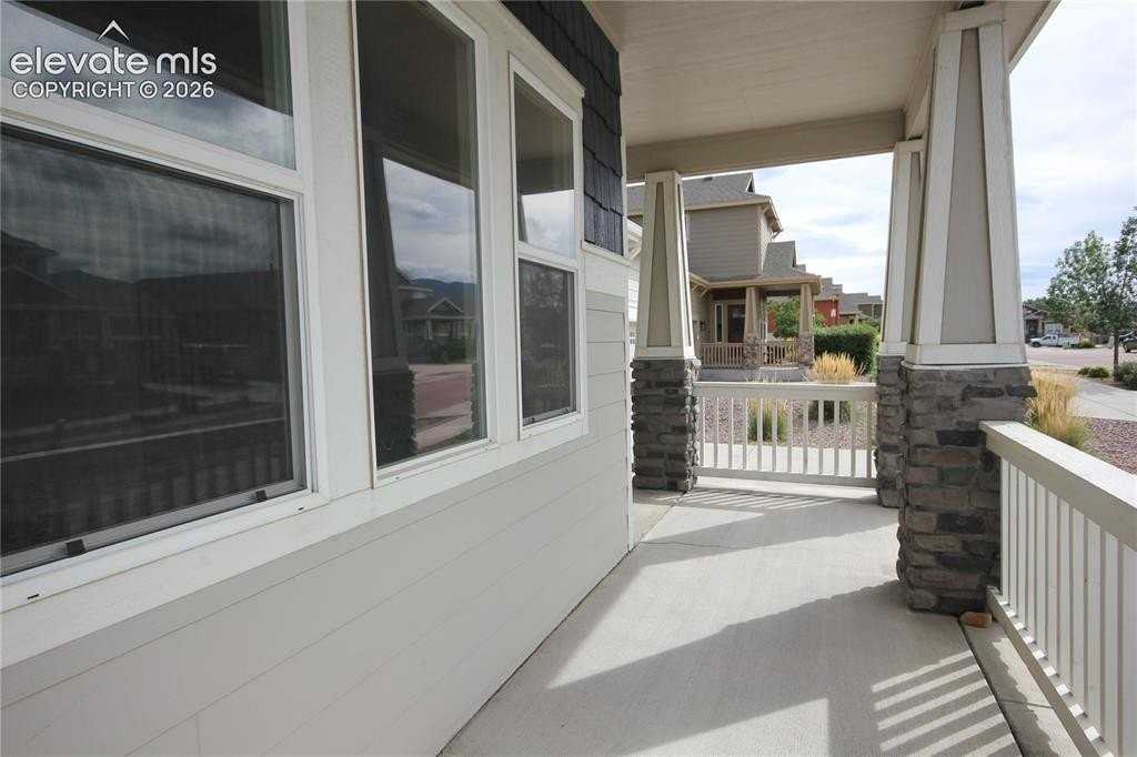 1337 Celtic St - Photo 5 of 45