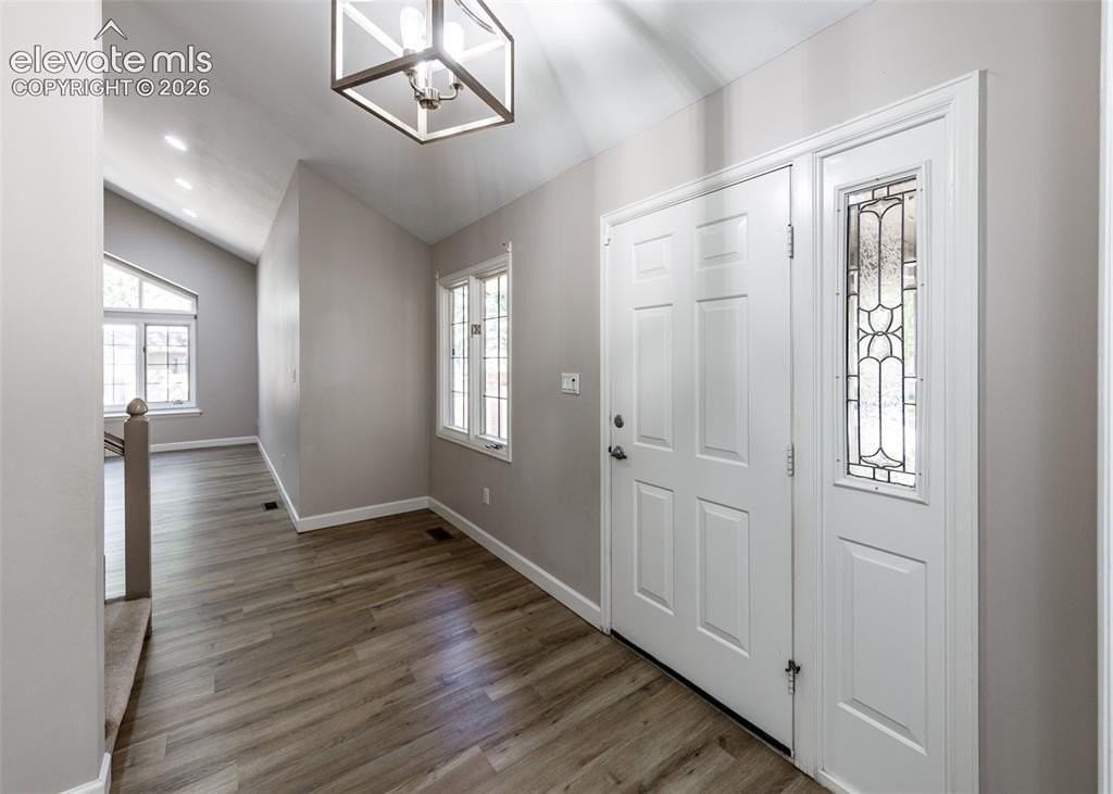 141 Miramar Dr - Photo 4 of 37