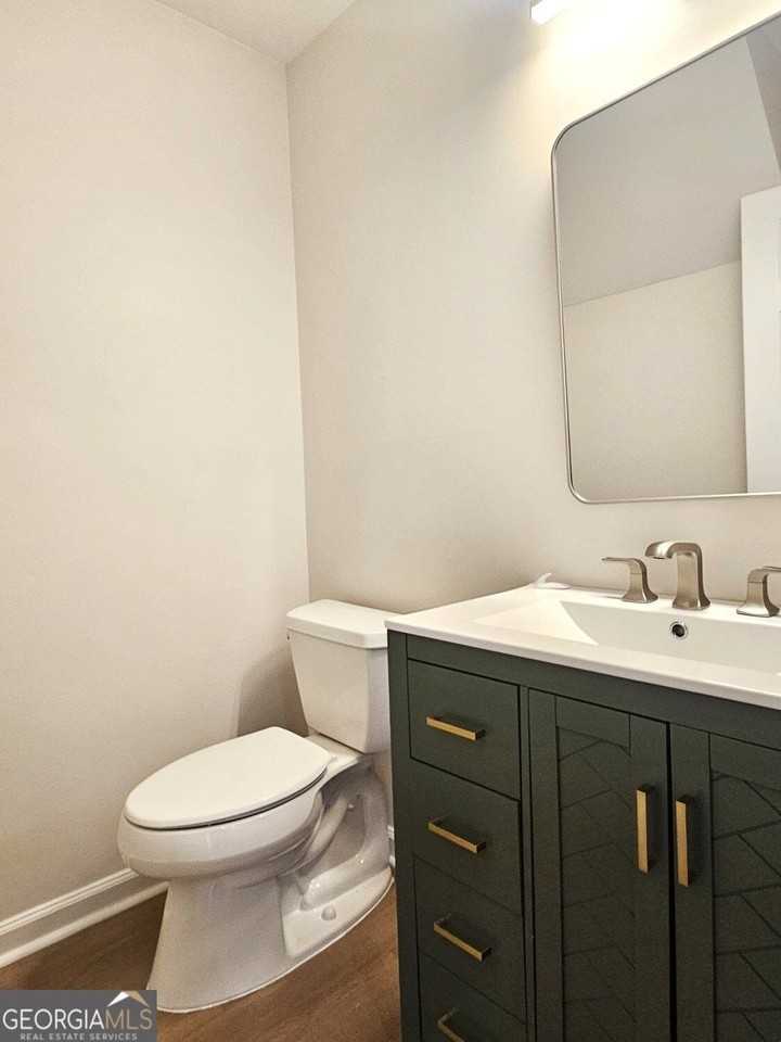 2270 Newport Lndg - Photo 6 of 20