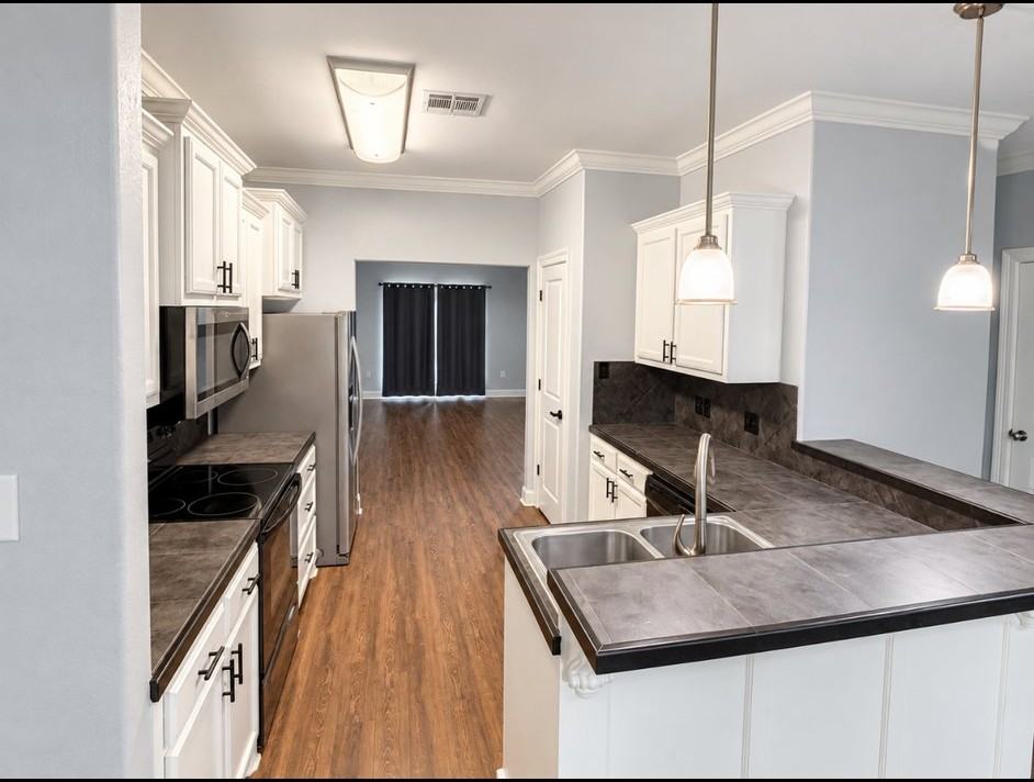 20334 De Chene Dr - Photo 4 of 13