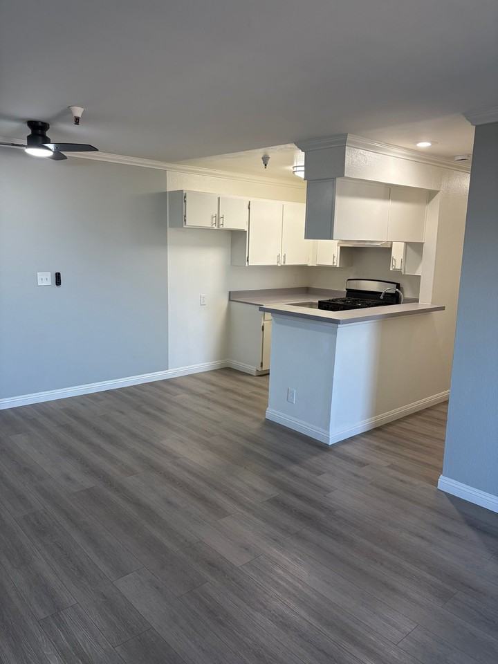 5811 Tujunga Ave #115 - Photo 2 of 7