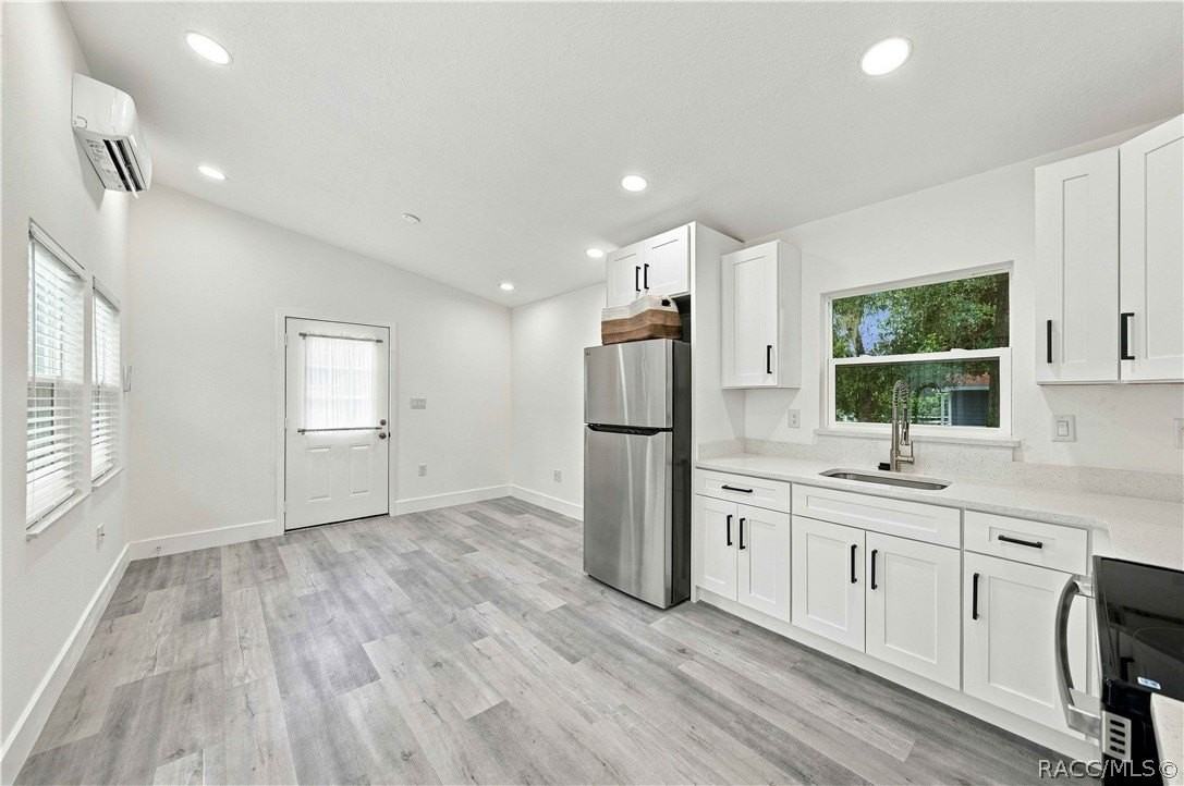 9319 E Sycamore Pl - Photo 7 of 17