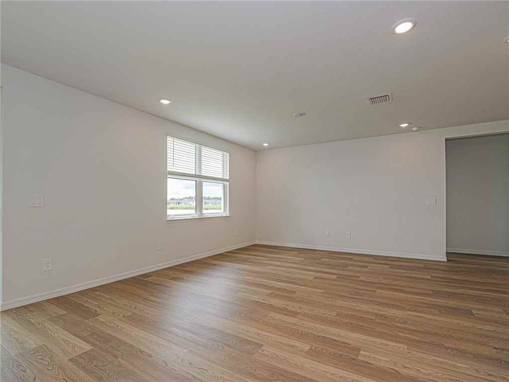 5586 Hampton Park Cir #1 - Photo 7 of 26