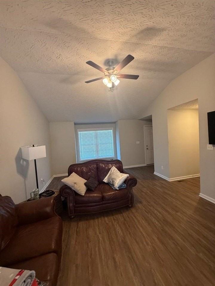 657 Cherry Blossom Rd - Photo 5 of 18