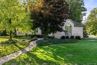 40292 Woodside Dr N - Photo 1 of 1