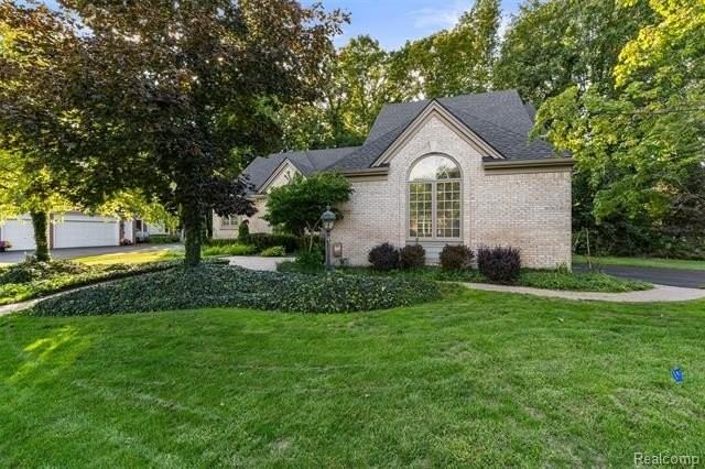 40292 Woodside Dr N - Photo 4 of 50