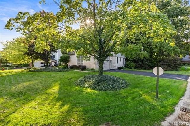 40292 Woodside Dr N - Photo 5 of 50