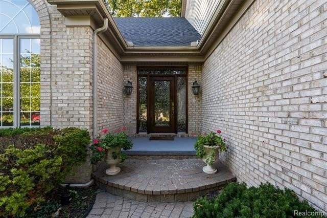 40292 Woodside Dr N - Photo 6 of 50